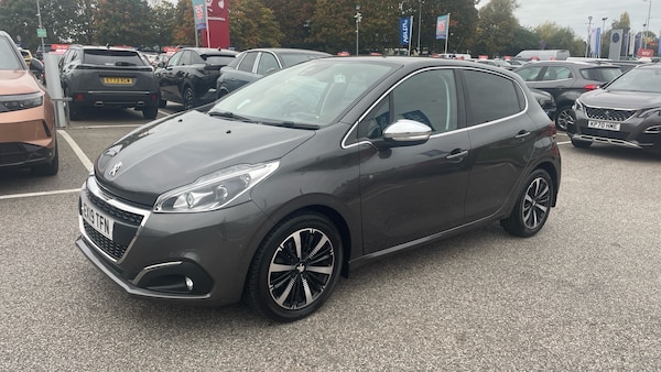 Used Peugeot 208 2019 for sale - 76302892: Photo 8