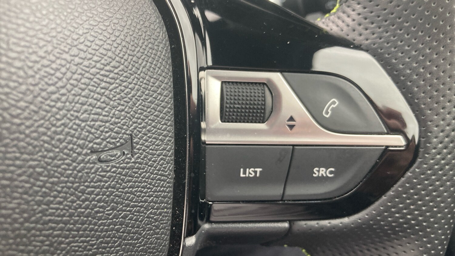 Used Peugeot 2008 2023 for sale - 76290439: Photo 25