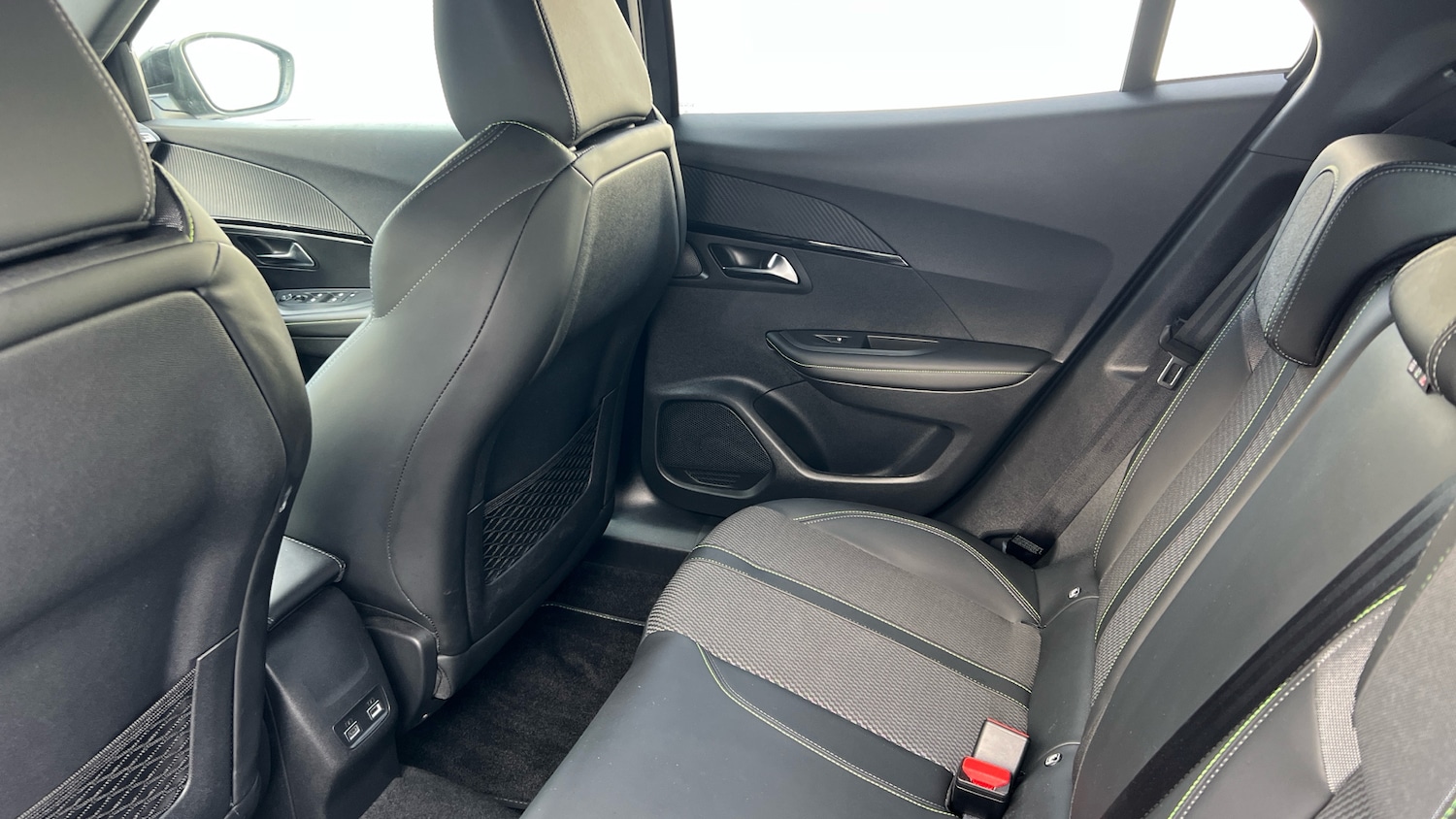 Used Peugeot 2008 2023 for sale - 77420933: Photo 16