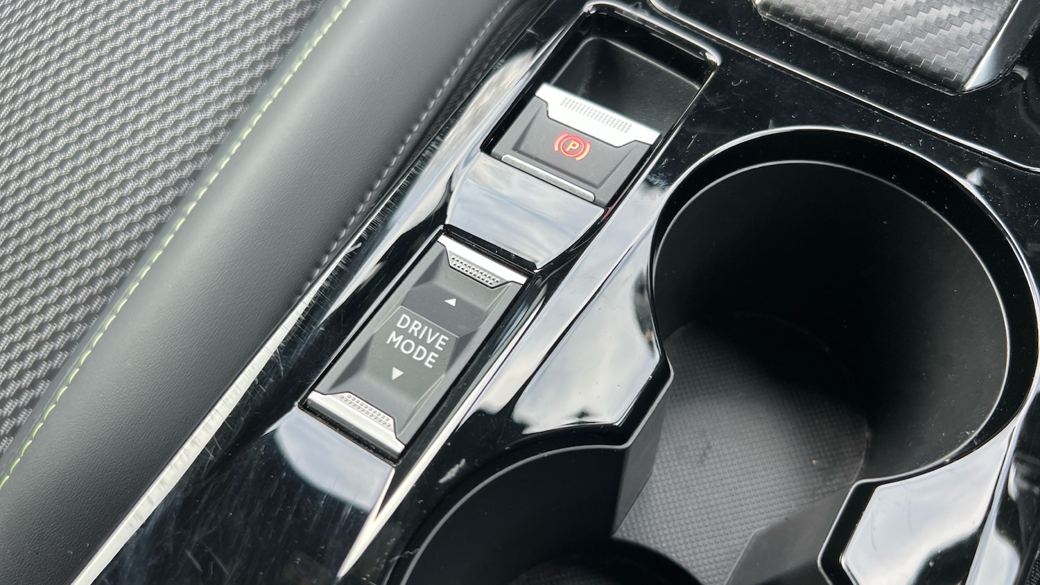 Used Peugeot 2008 2023 for sale - 77420933: Photo 31