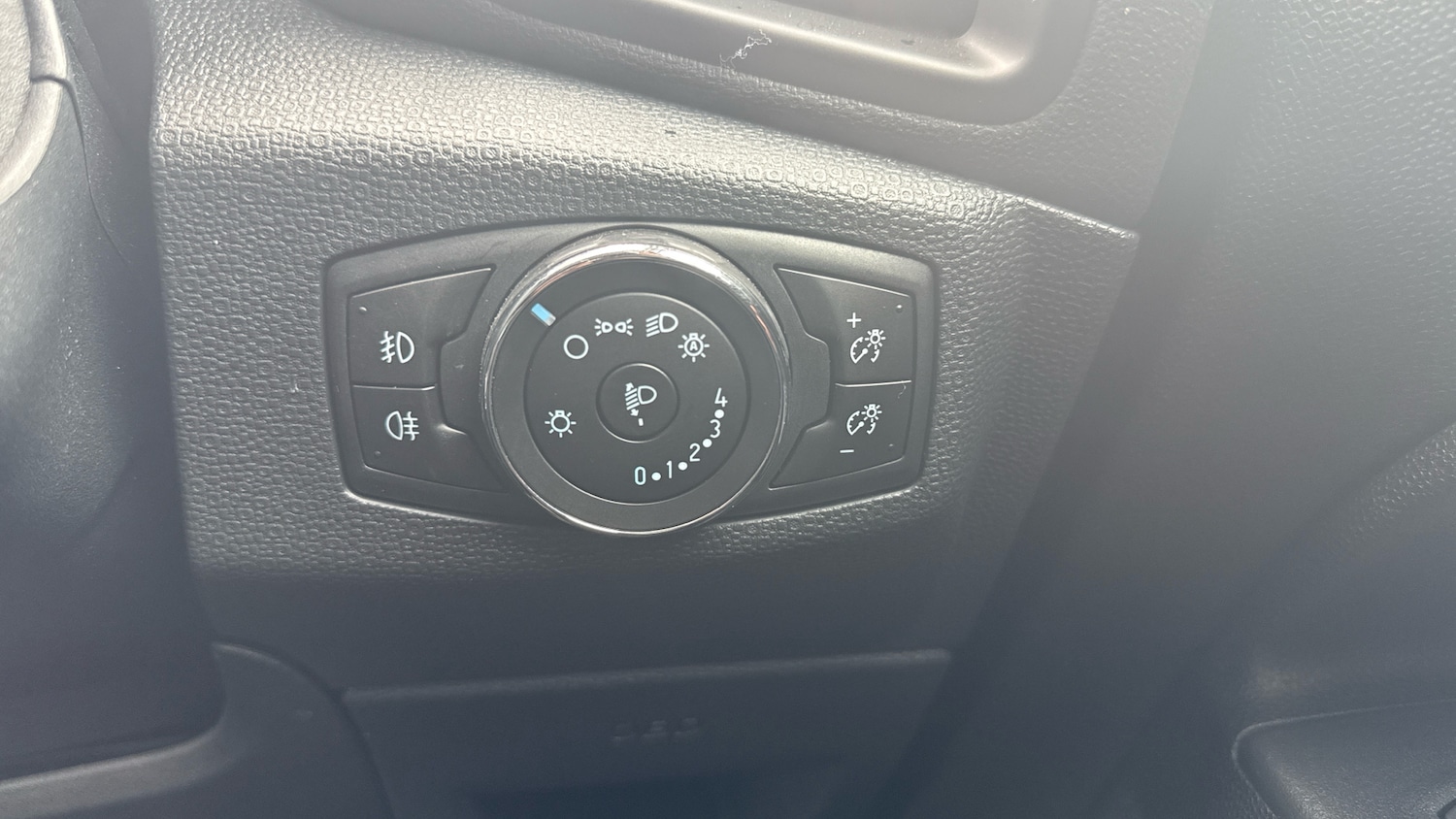Used Ford Ecosport 2019 for sale - 76104603: Photo 31