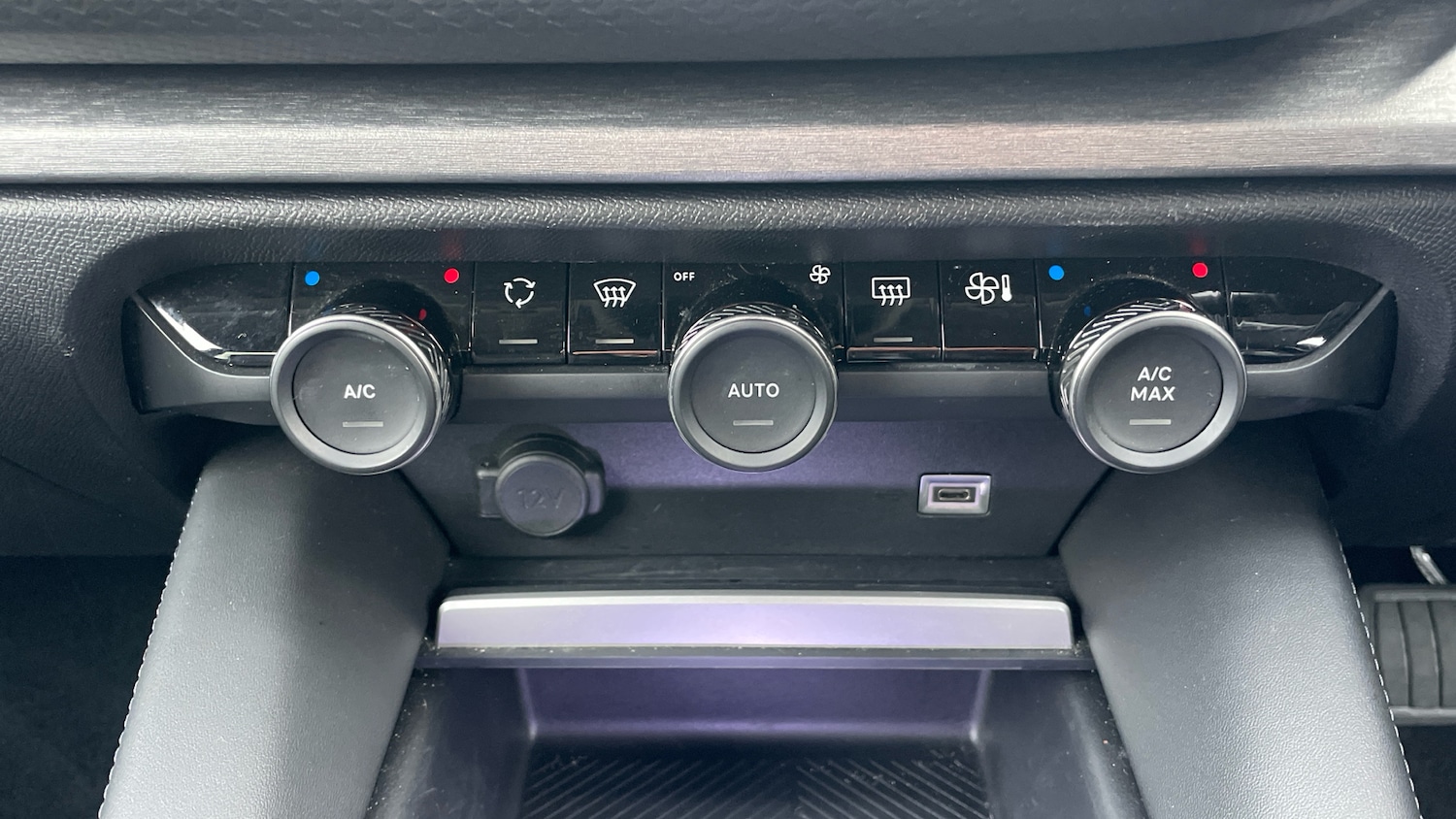 Used Citroen C5 X 2023 for sale - 76612534: Photo 28