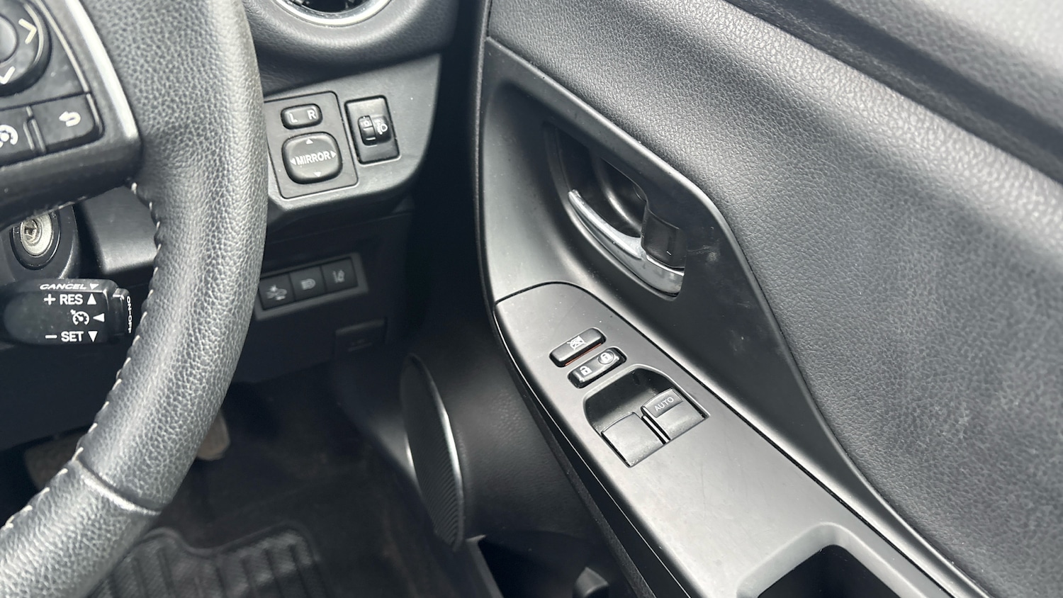 Used Toyota Yaris 2020 for sale - 77125007: Photo 26