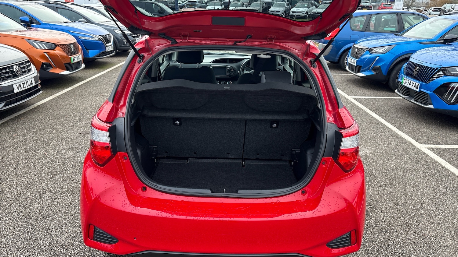 Used Toyota Yaris 2020 for sale - 77125007: Photo 4