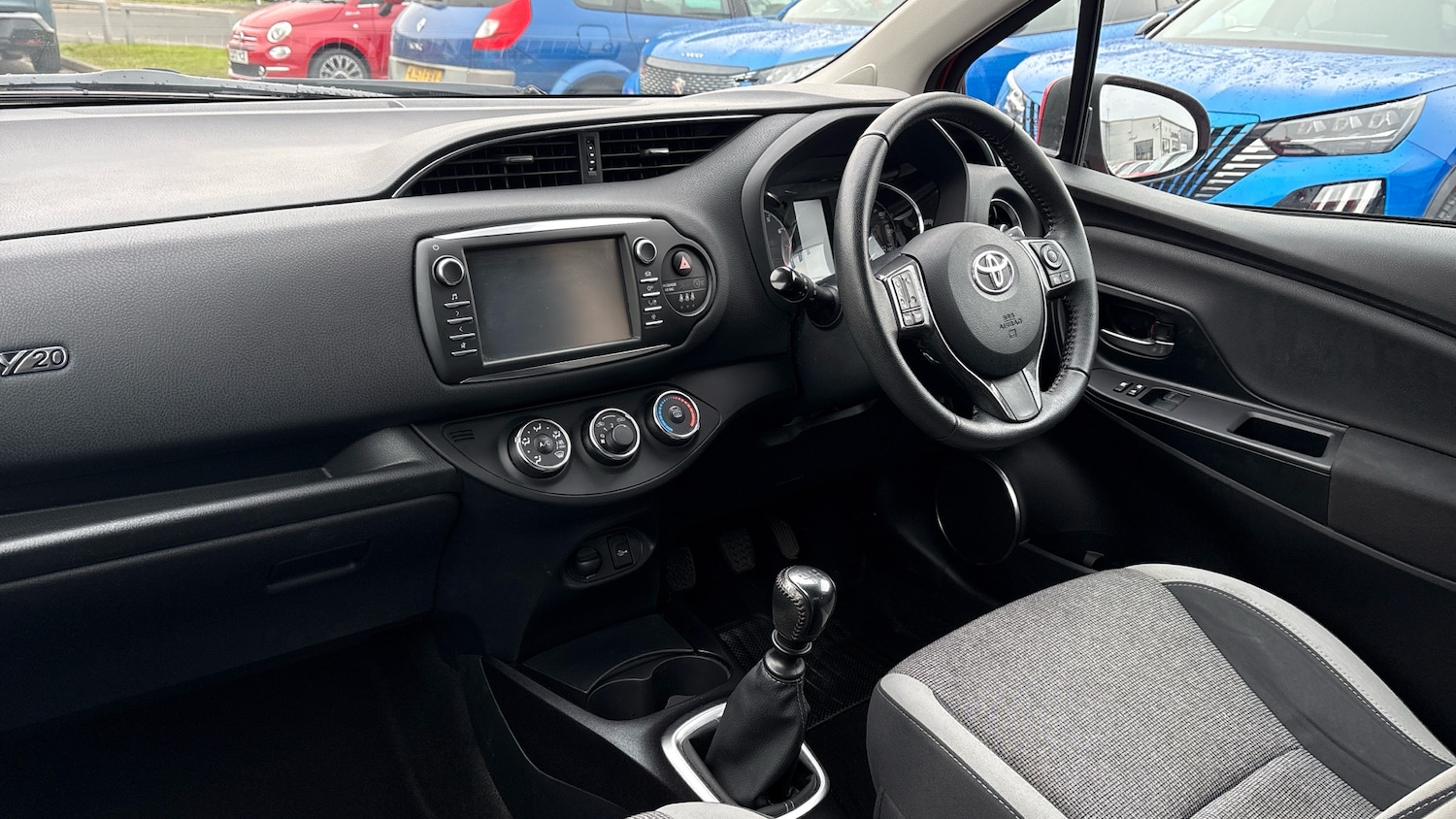 Used Toyota Yaris 2020 for sale - 77125007: Photo 9