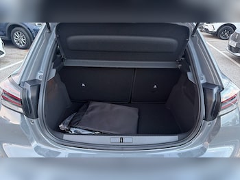 Used Peugeot 208 2025 for sale - 76612590: Photo