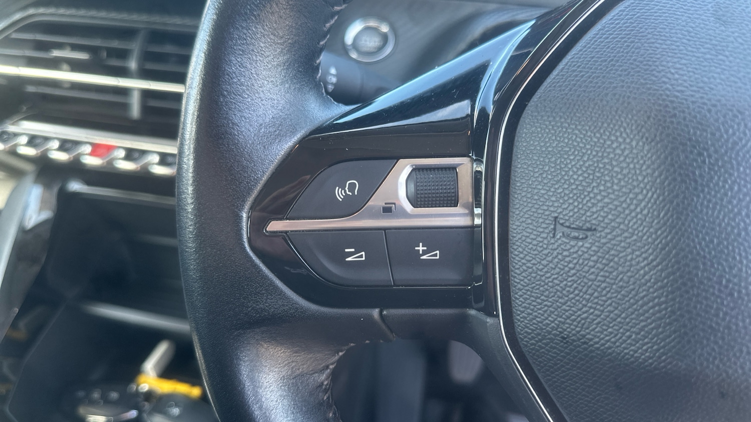 Used Peugeot 208 2020 for sale - 76063705: Photo 29