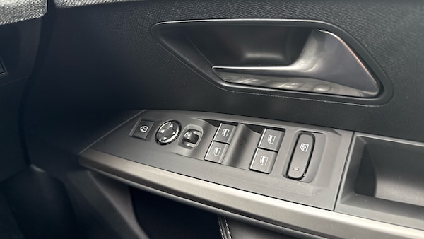 Used Peugeot 5008 2025 for sale - 76263699: Photo 27