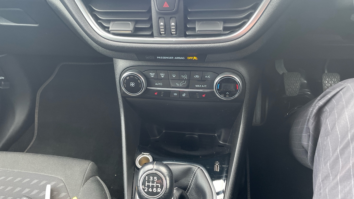Used Ford Fiesta 2019 for sale - 76311331: Photo 32