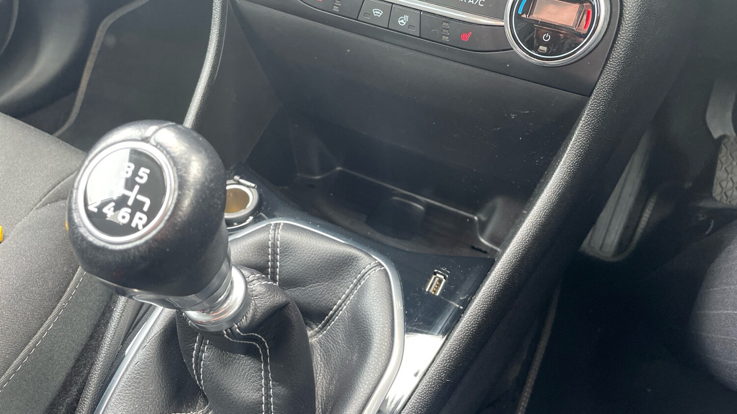 Used Ford Fiesta 2019 for sale - 76311331: Photo 33