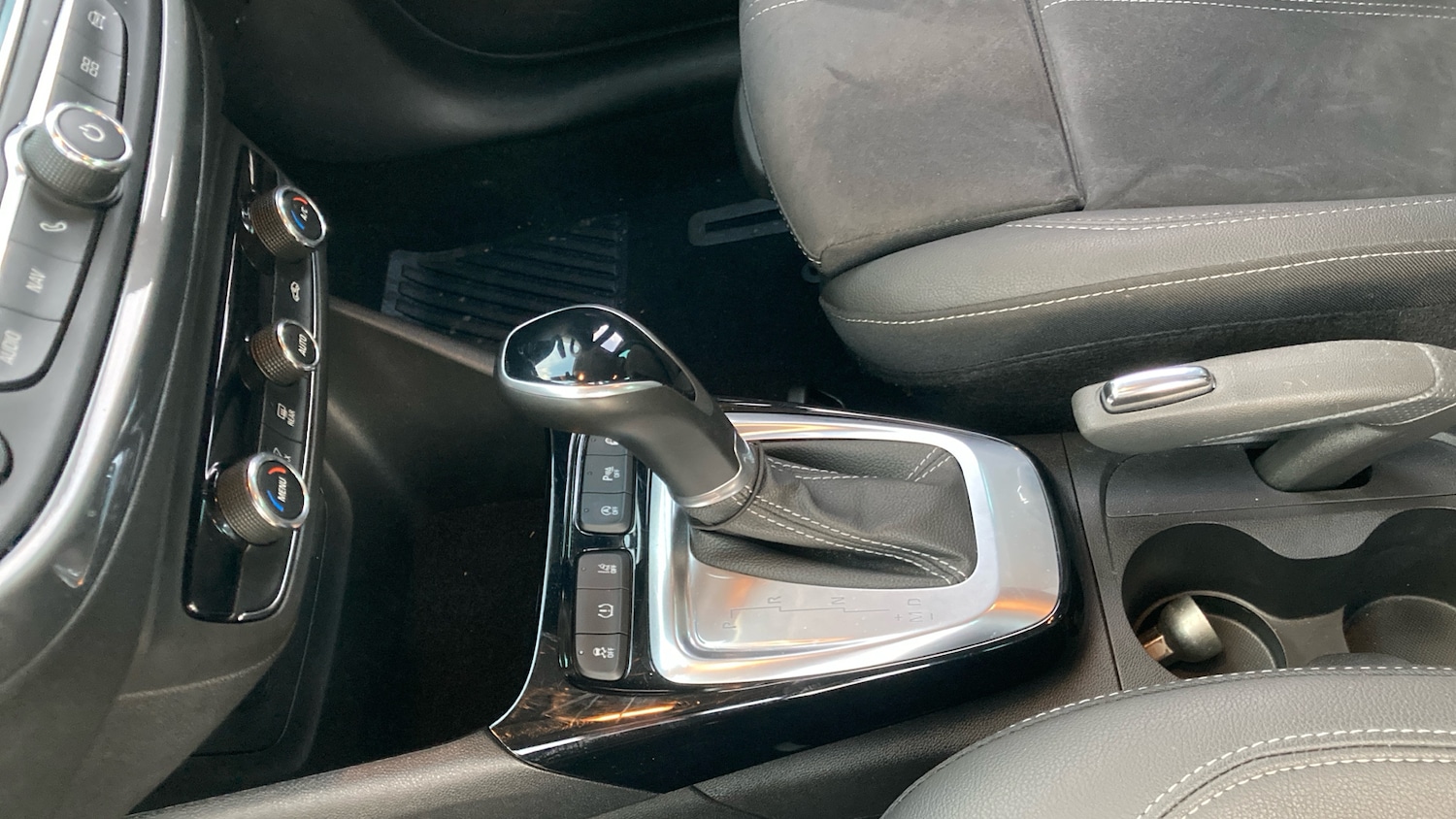 Used Vauxhall Crossland 2022 for sale - 76519653: Photo 13