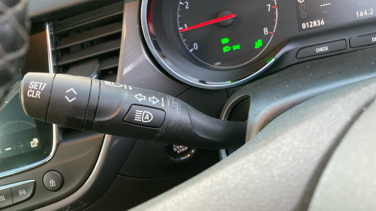 Used Vauxhall Crossland 2022 for sale - 76519653: Photo 35