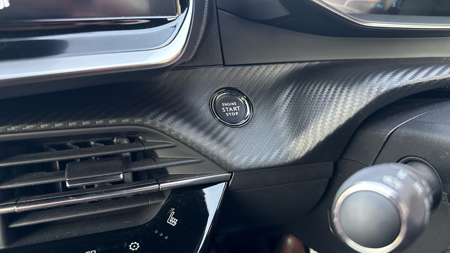 Used Peugeot 2008 2022 for sale - 76583163: Photo 35