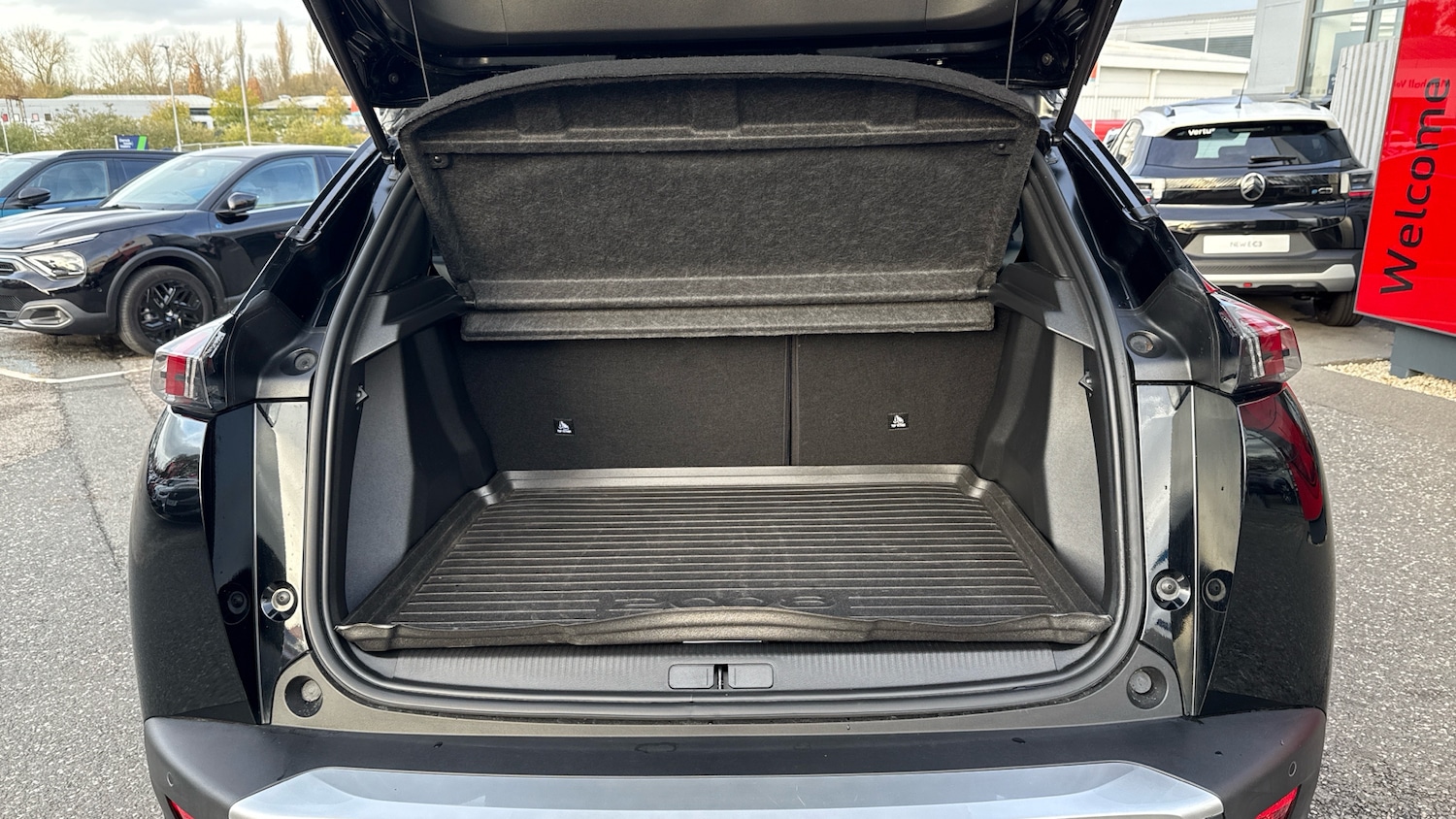 Used Peugeot 2008 2022 for sale - 76583163: Photo 4