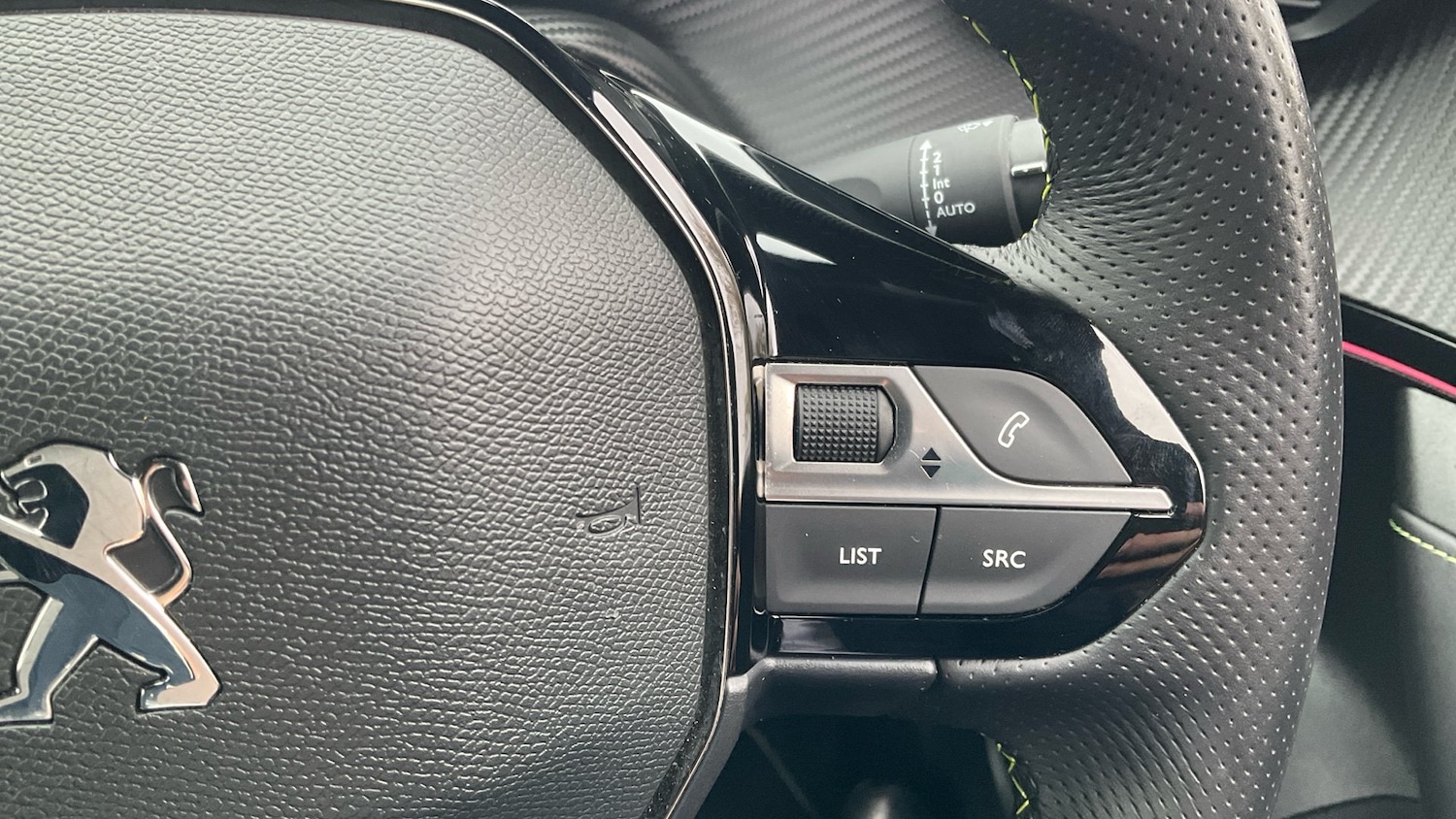 Used Peugeot 2008 2022 for sale - 76879254: Photo 32