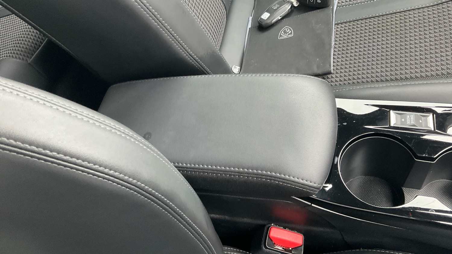 Used Peugeot 2008 2022 for sale - 76879254: Photo 43