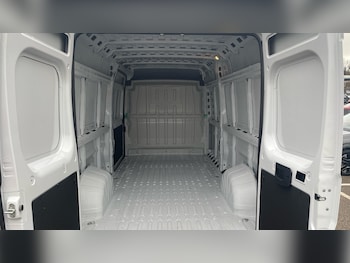 Used Vauxhall Movano 2023 for sale - 77462360: Photo