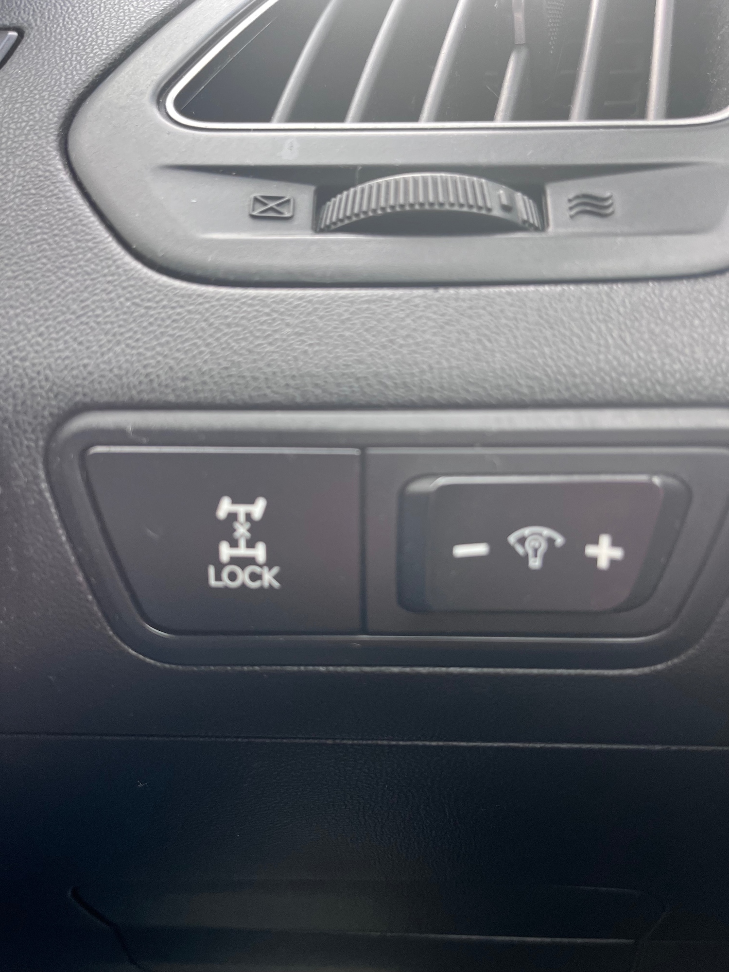 Used Hyundai Ix35 2010 for sale - 76436282: Photo 20