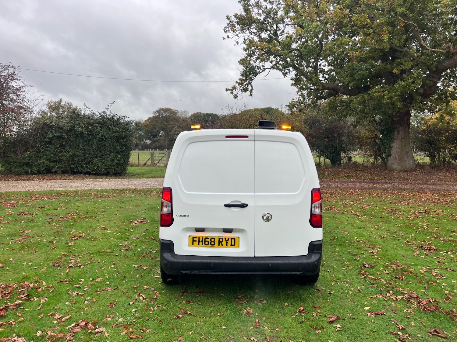 Used Vauxhall Combo 2019 for sale - 76436579: Photo 3