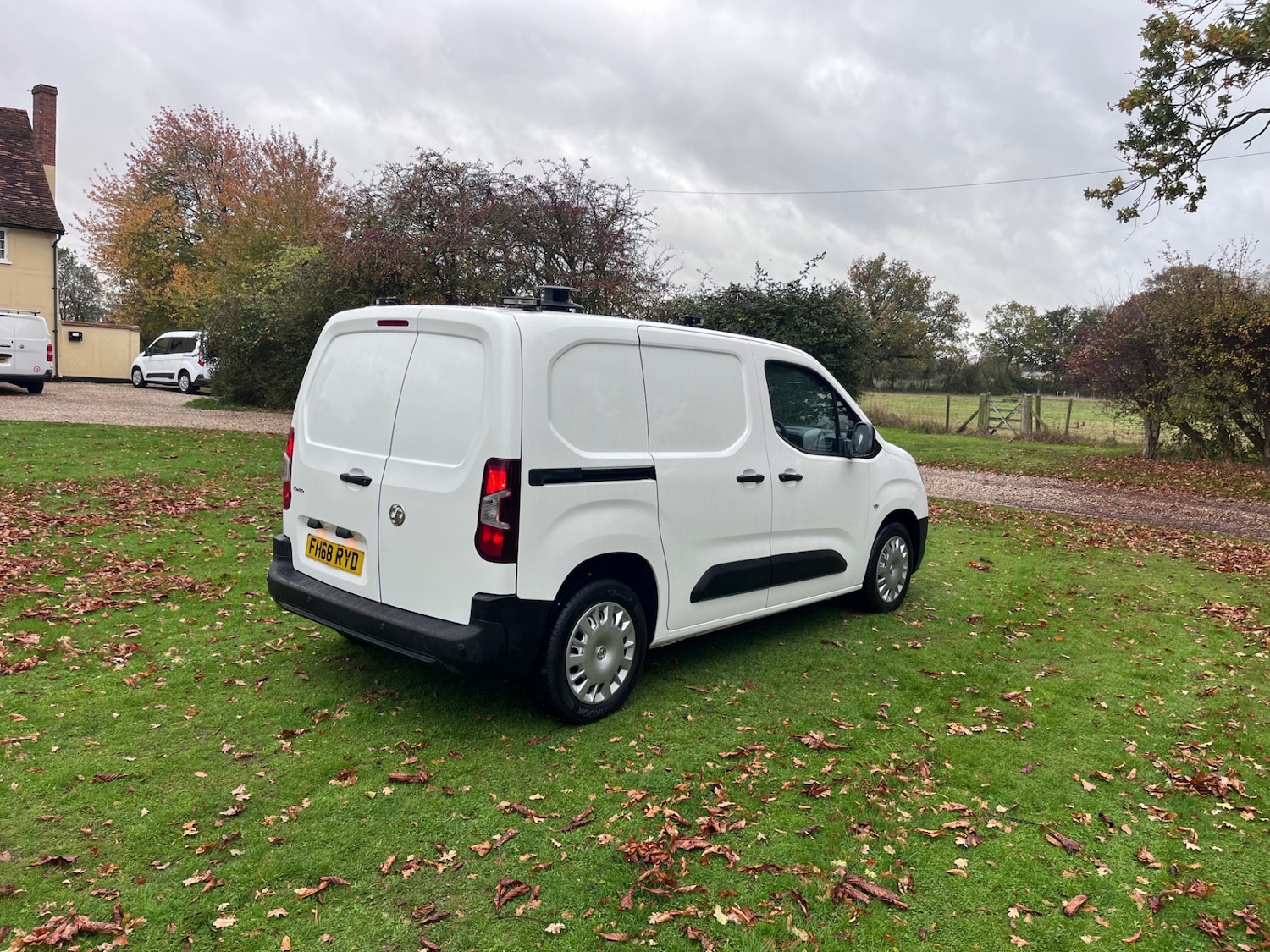 Used Vauxhall Combo 2019 for sale - 76436579: Photo 4