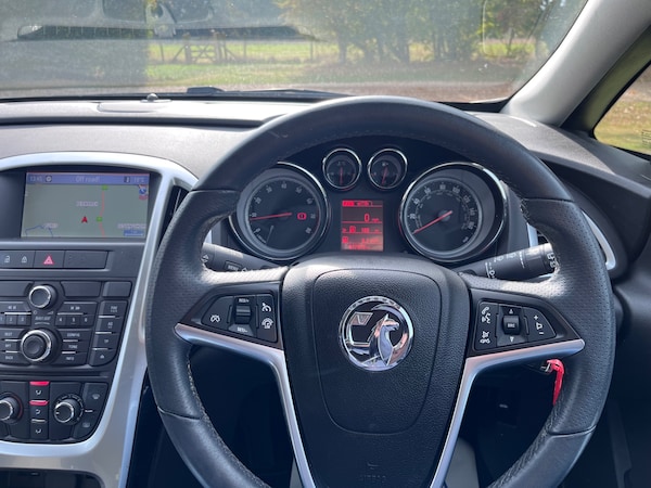 Used Vauxhall Astra 2013 for sale - 76218992: Photo 10