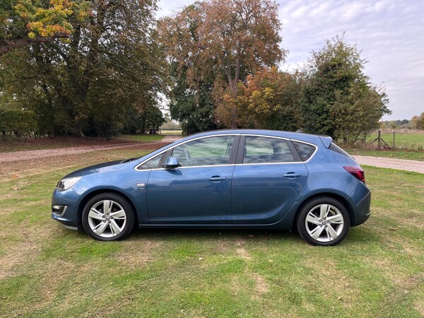 Used Vauxhall Astra 2013 for sale - 76218992: Photo 14
