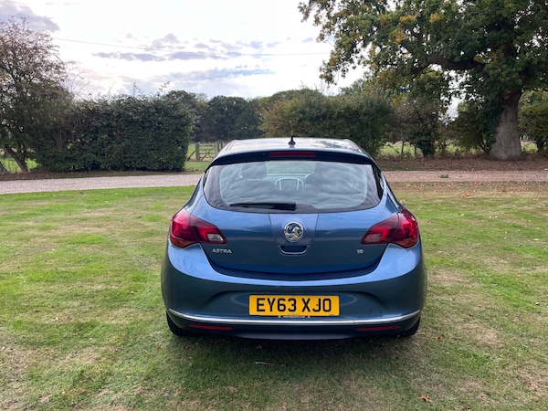 Used Vauxhall Astra 2013 for sale - 76218992: Photo 5