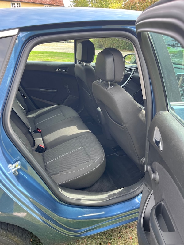 Used Vauxhall Astra 2013 for sale - 76218992: Photo 8