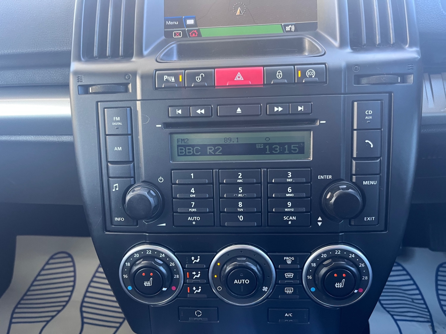 Used Land Rover Freelander 2010 for sale - 76705717: Photo 11