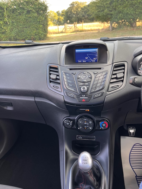Used Ford Fiesta 2017 for sale - 75183903: Photo 11