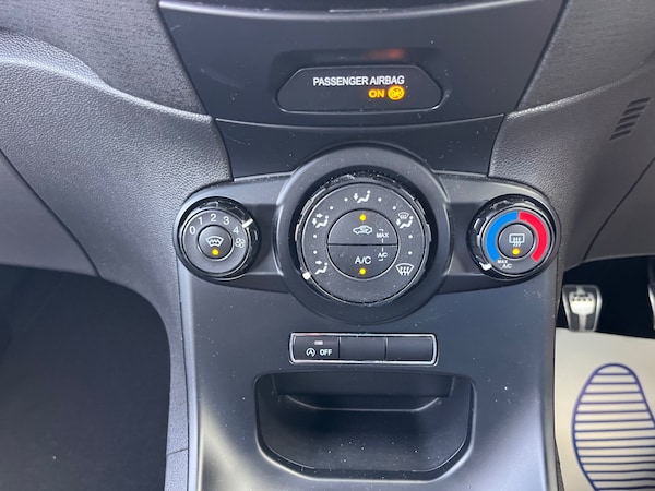 Used Ford Fiesta 2017 for sale - 75183903: Photo 13