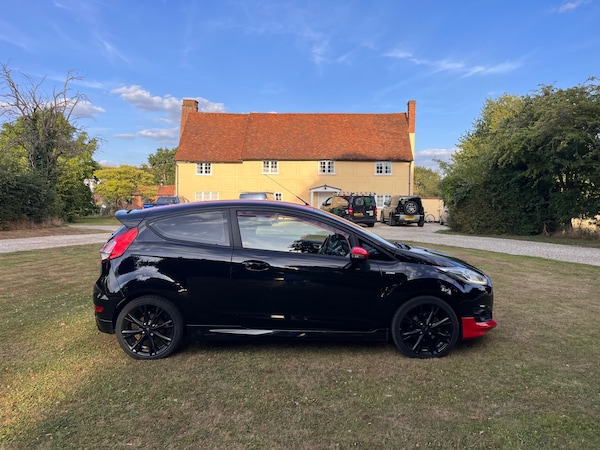 Used Ford Fiesta 2017 for sale - 75183903: Photo 3