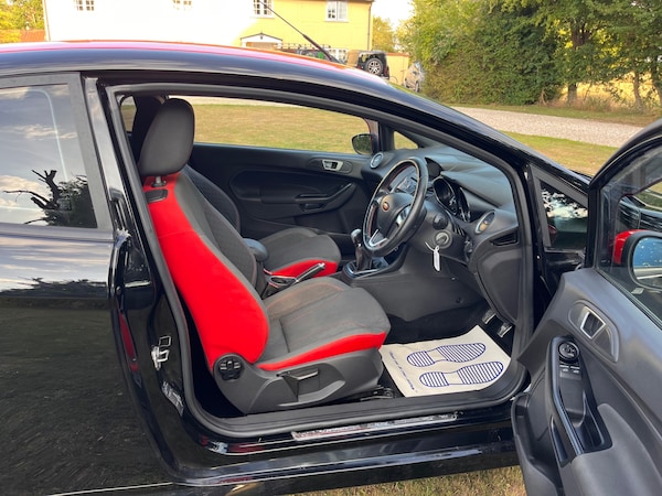 Used Ford Fiesta 2017 for sale - 75183903: Photo 6
