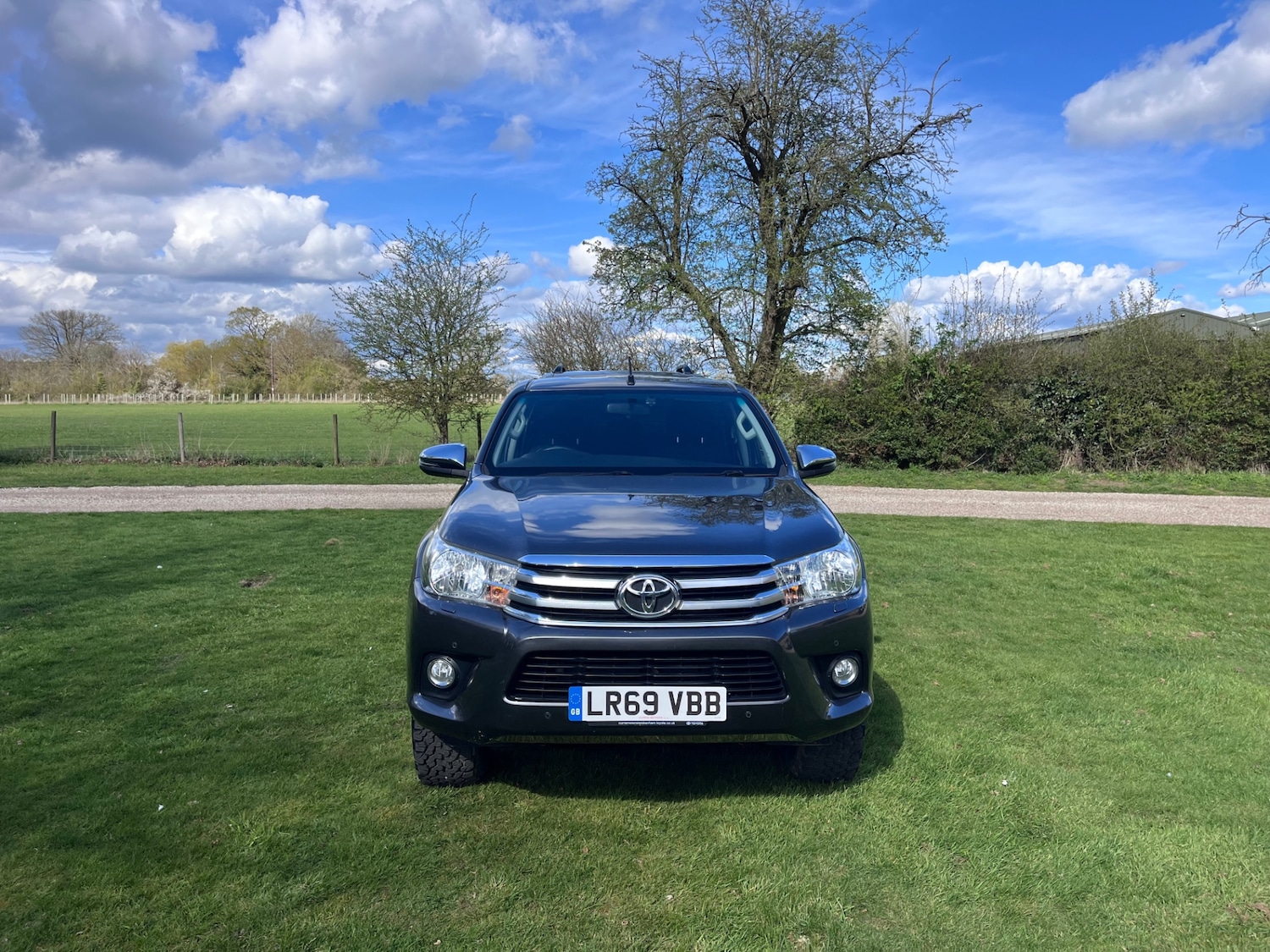 Used Toyota Hilux 2019 for sale - 78140535: Photo 2