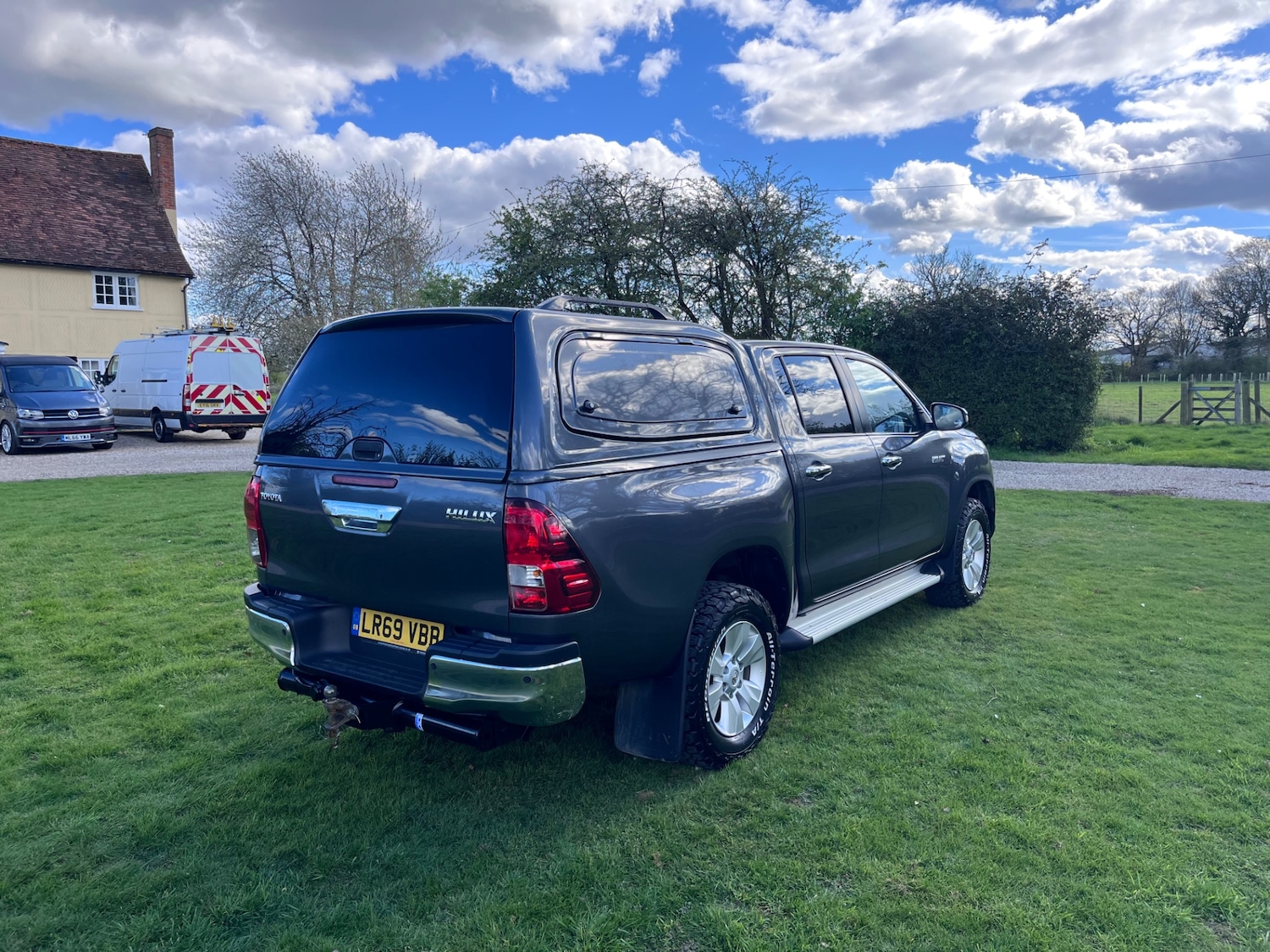 Used Toyota Hilux 2019 for sale - 78140535: Photo 4