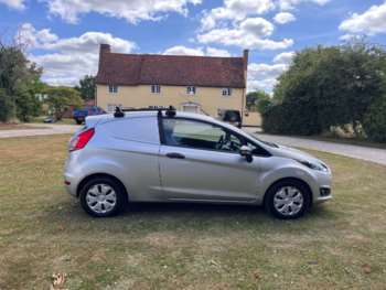 Used Ford Fiesta 2015 for sale - 75057025: Photo