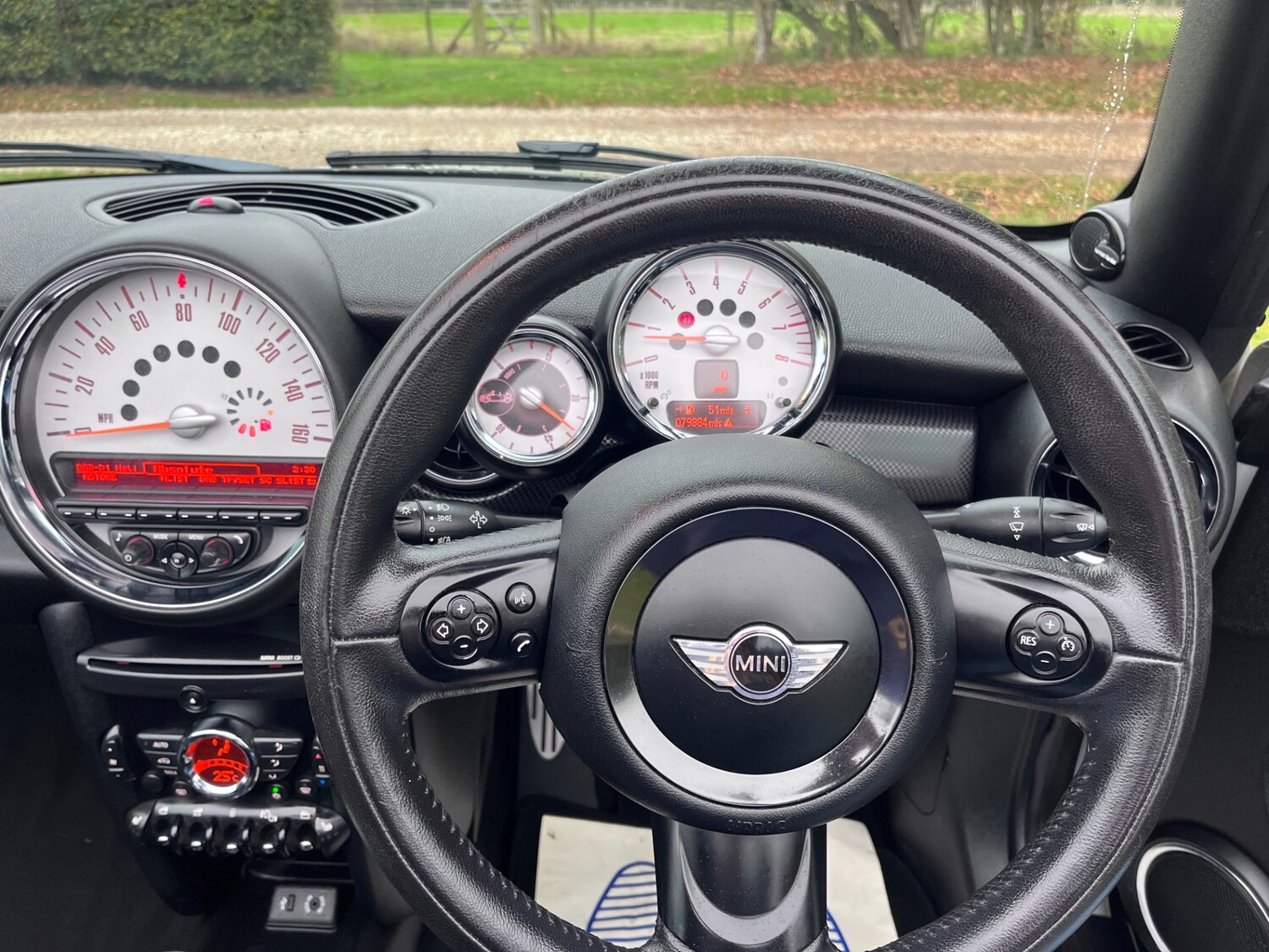 Used MINI Convertible 2013 for sale - 76517838: Photo 10