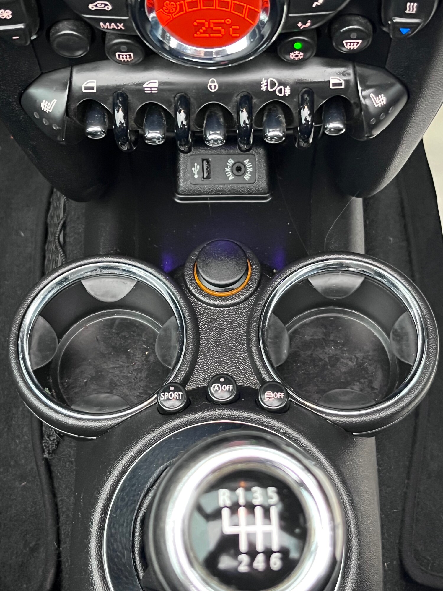 Used MINI Convertible 2013 for sale - 76517838: Photo 11