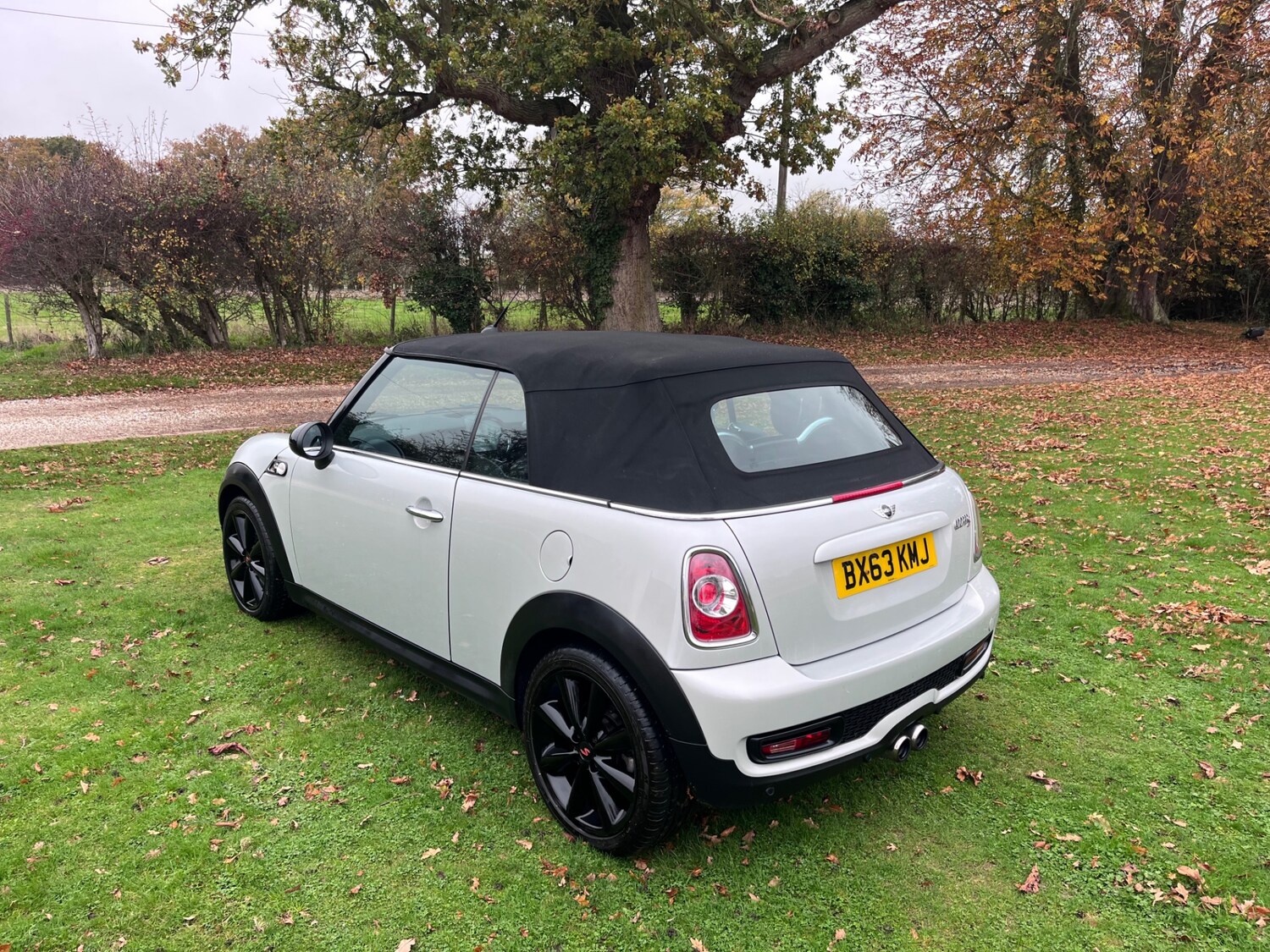 Used MINI Convertible 2013 for sale - 76517838: Photo 18