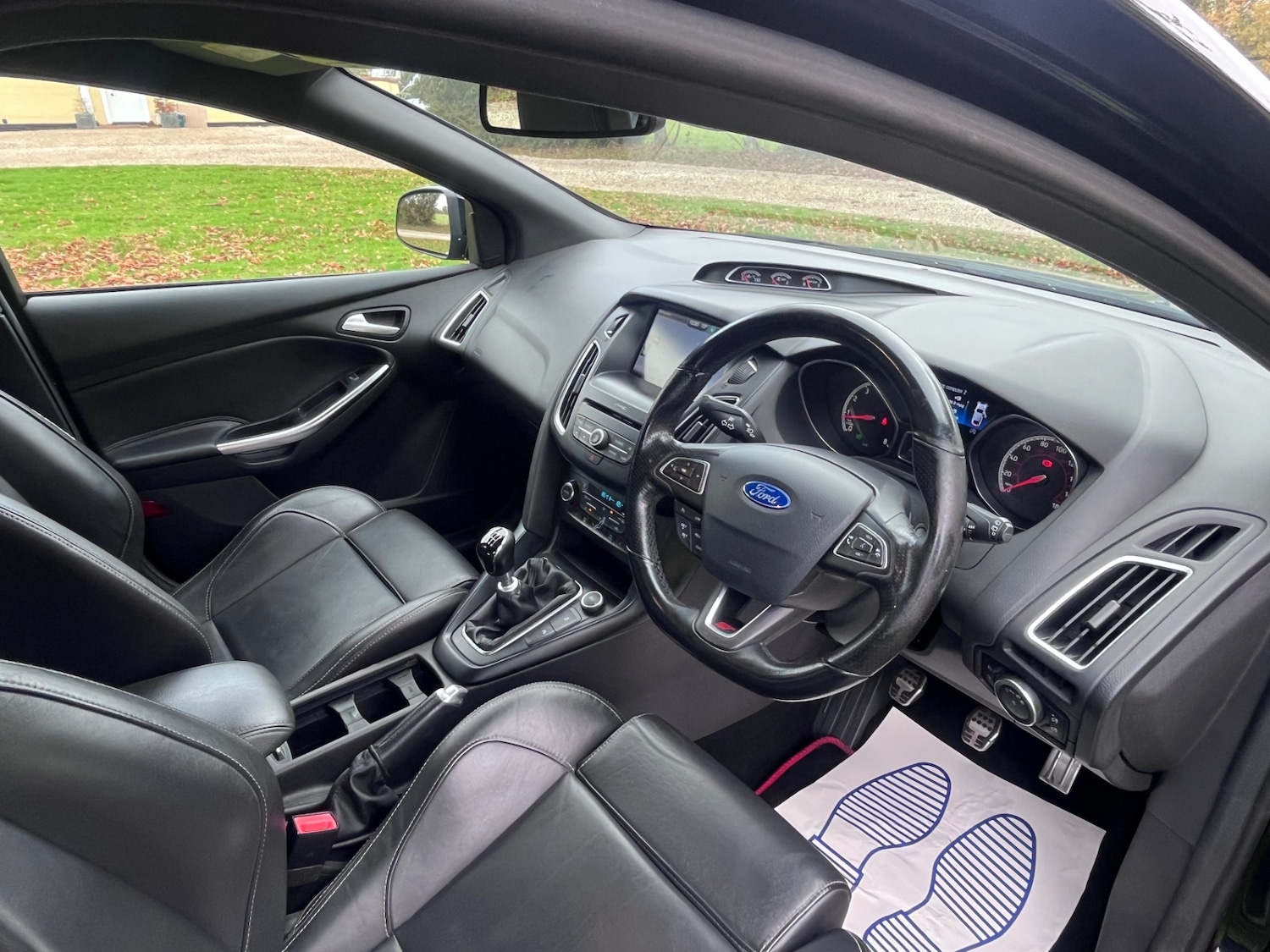 Used Ford Focus 2015 for sale - 76436424: Photo 5