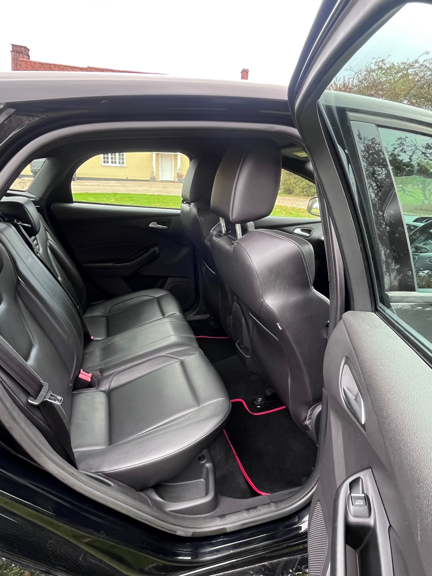 Used Ford Focus 2015 for sale - 76436424: Photo 7