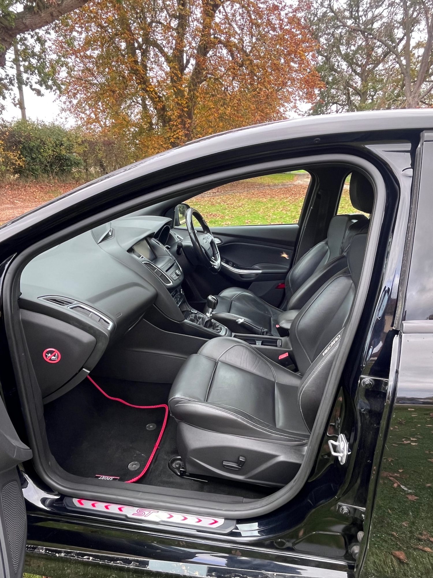 Used Ford Focus 2015 for sale - 76436424: Photo 8