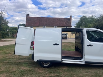 Used Peugeot Expert 2018 for sale - 79153760: Photo