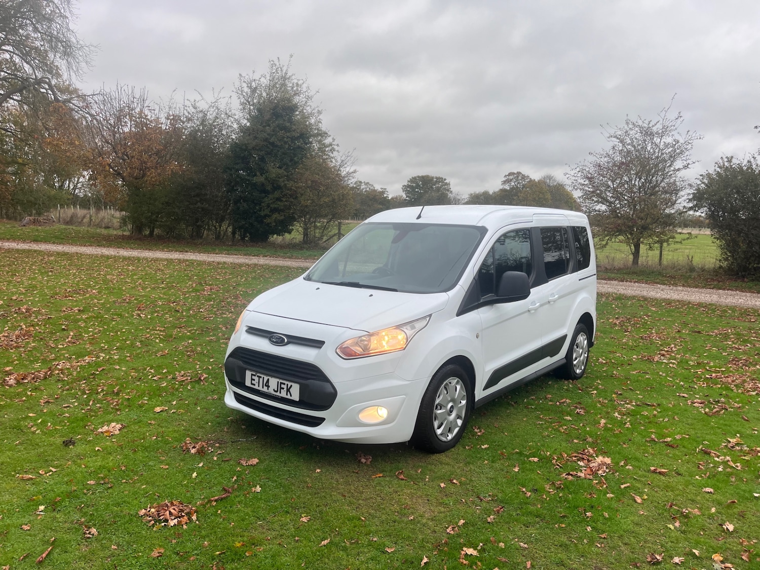 Used Ford Tourneo Connect 2014 for sale - 76436327: Photo 11