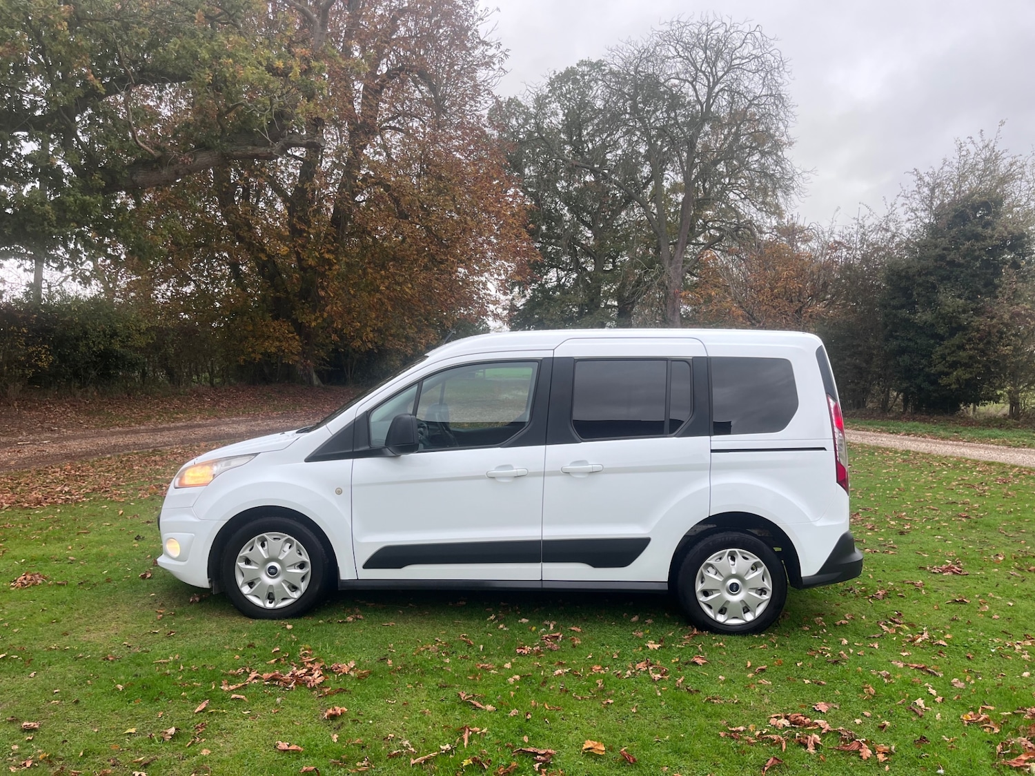 Used Ford Tourneo Connect 2014 for sale - 76436327: Photo 12