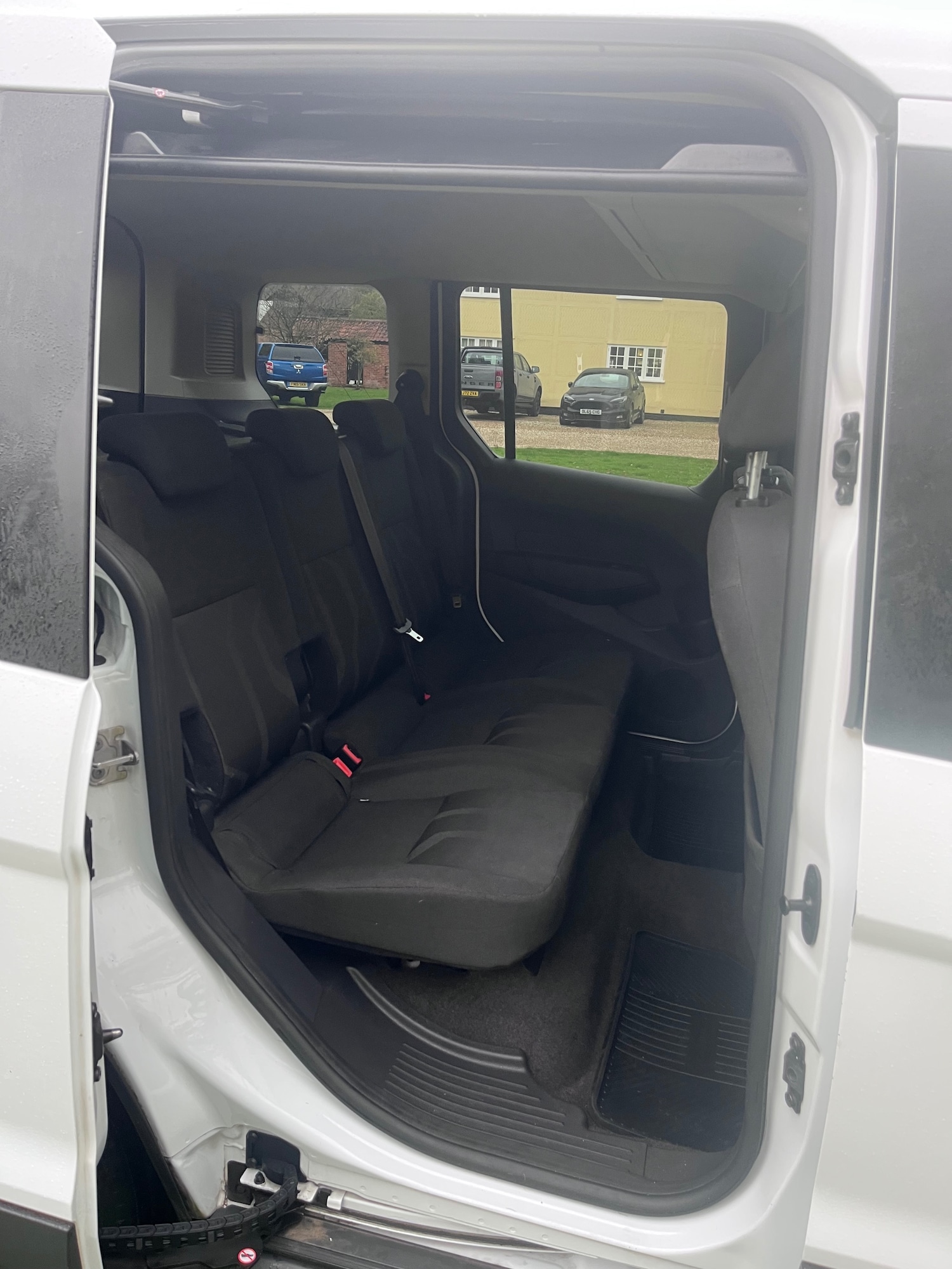 Used Ford Tourneo Connect 2014 for sale - 76436327: Photo 14