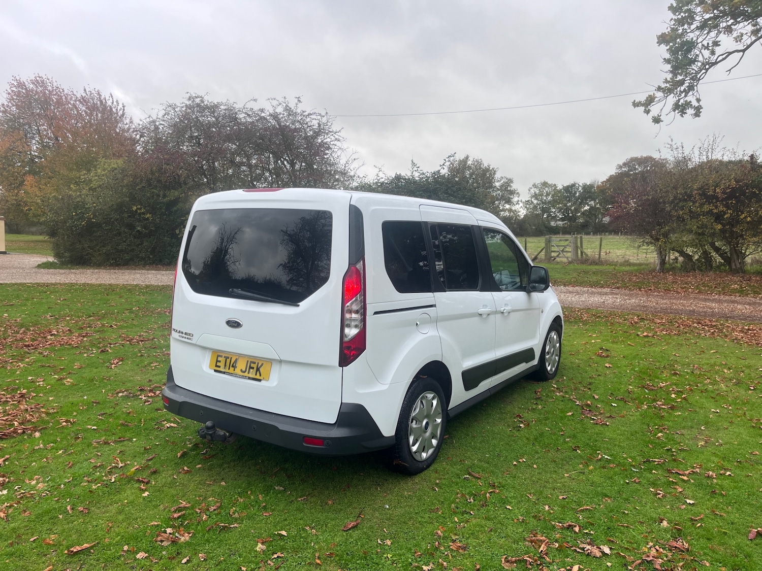 Used Ford Tourneo Connect 2014 for sale - 76436327: Photo 4