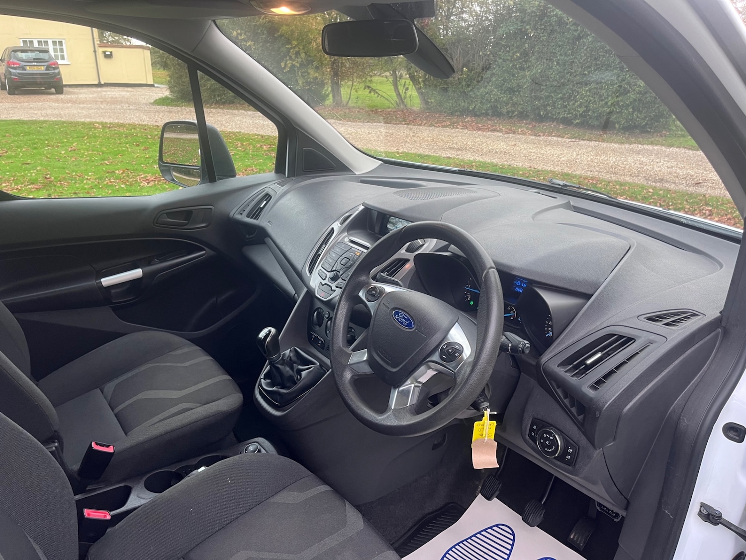 Used Ford Tourneo Connect 2014 for sale - 76436327: Photo 7