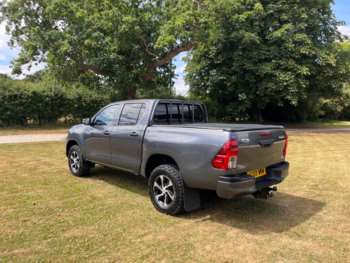 Used Toyota Hilux 2018 for sale - 75058291: Photo