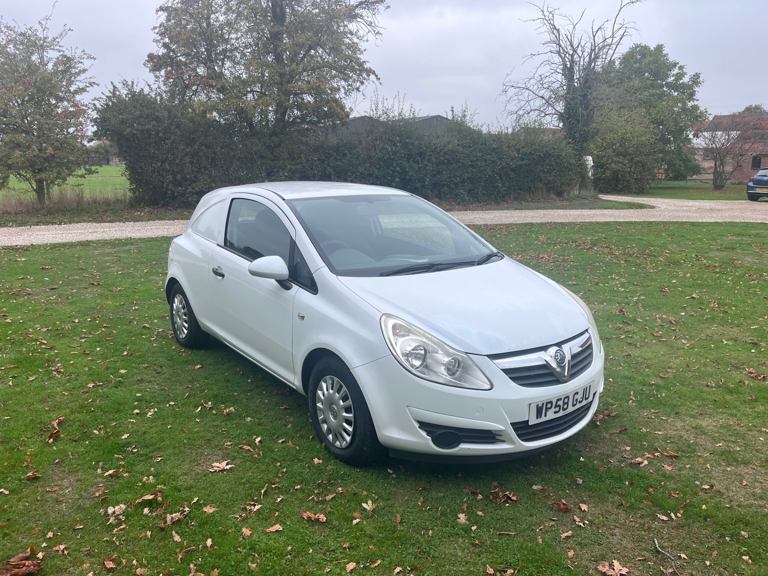 Used Vauxhall Corsa 2009 for sale - 76263502: Photo 1